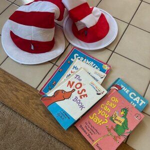 Dr. Seuss(5) Books + 2 Hats